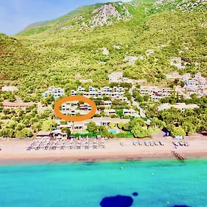 Beach Minivillas With Pool By Dadovillas Barbati