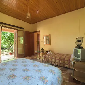 Mary's Garden House * Peroulades (Corfu)