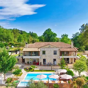 The Stone Villas Holiday home