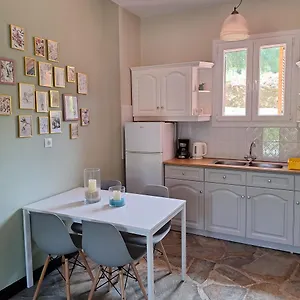 Wilson & Andrew House - Wanderlust Apartment