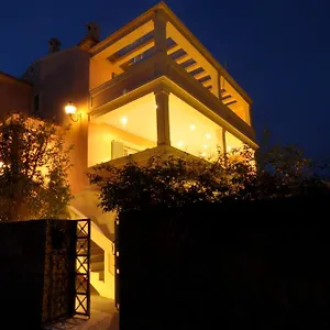 Piano House