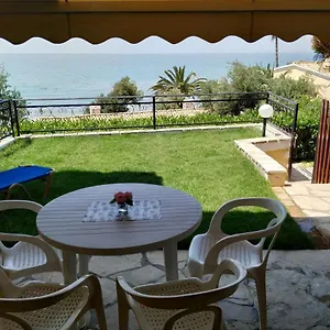 Menigos 43 With Garden Casă la țară Glyfada (Corfu)