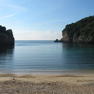Zefiros Traditional 3*