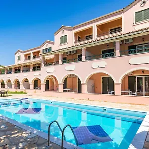 Bella De Lux Apts 4*