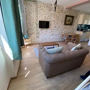 Apartment Cosy Old Port Apt In Old Town *
