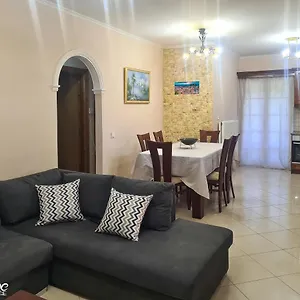 Holiday home Antigone House *