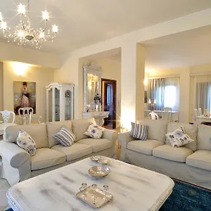 Melitta Villa *