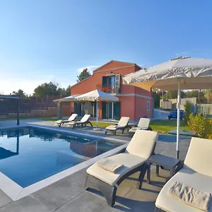 Villa Castelia Luxury *