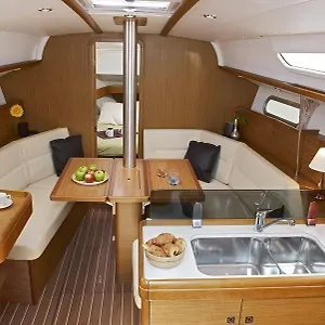 Πλωτό κατάλυμα Bed On Boat 36031 Corfu