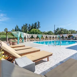 Sandy Complex - Poolside & Seaside