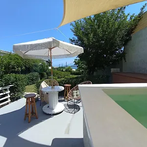Wooden Summer House 아파트 *