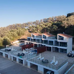 Jackson Villa Mpoukaris