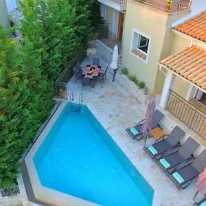 The Cassius Hill House *