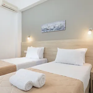 Hotell Lefkimi 2*