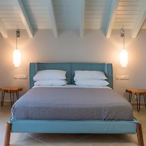 Luxury Matzourana By Posarellivillas Villa *