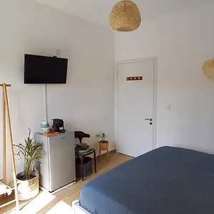 La Mandynia Apartment *