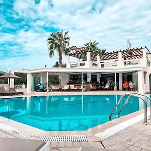 Lägenhetshotell Corfu Palmar
