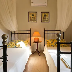 Casa Paleopolis Holiday home *