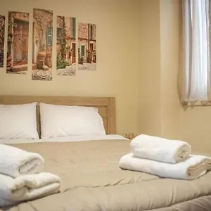 Deppy's Two-storey House Apartment