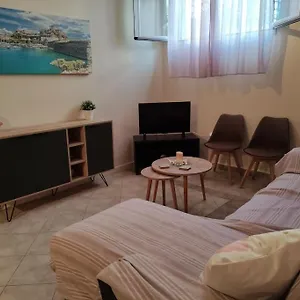 Cozy Near Corfu Town And Airport Apartment