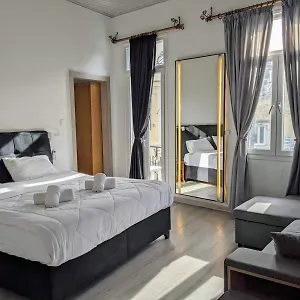 Διαμέρισμα Travelers Luxury Suites, &