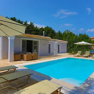 Villa Jupeter Agios Stefanos (Thinali)