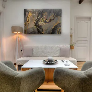 Stratos House! *