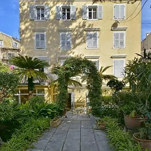 Wishing Well Apartment, Old Town