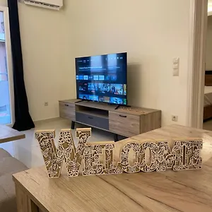 Port Apartment *