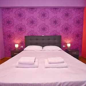 Rosette Apartment *