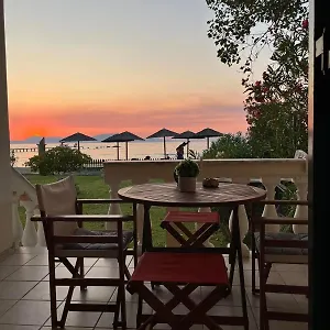 Sea Breeze Apartment