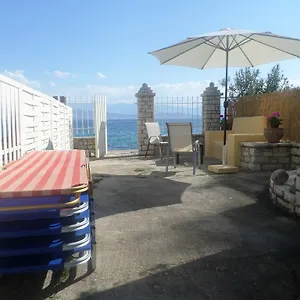Holiday home Beach House Christina Kassiopi