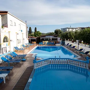 Aparthotel Leftis Romantica 2*