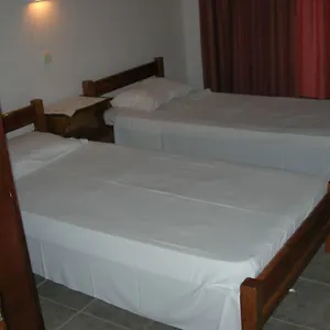 Amadeus Hawai And Hotell Sidárion
