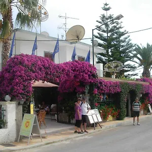 Aparthotel Harry's Bar & 1 2*