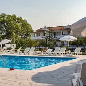 Daskalos Complex Apartment *