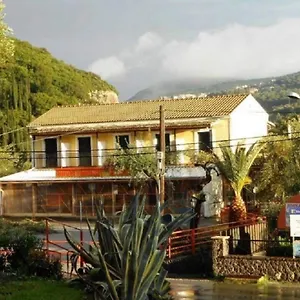 Anemona Aparthotel *