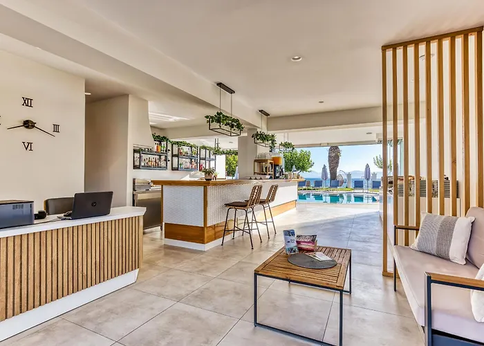 Sirocco Hotel Kavos photo