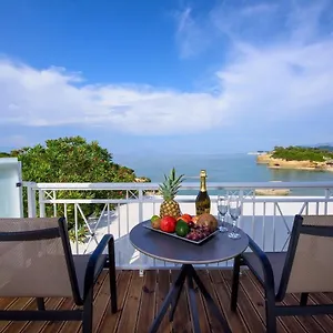 Aquarius Mini Suites Hotel *