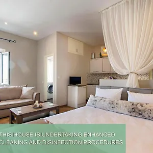 New @ Porta Remounda Apartment *
