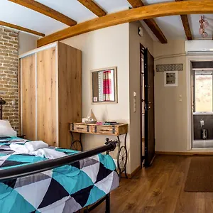 Apartment Old Town Studio