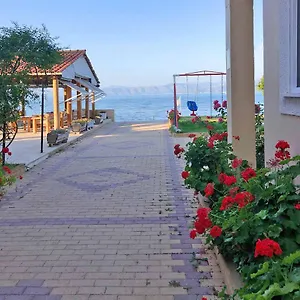 Seafront * Kavos