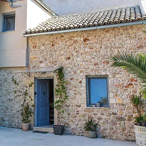 Villa Luxurious In *