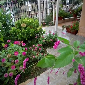 Tatil Evi Angela, Traditional In The Village Agios Ioannis Peristerion