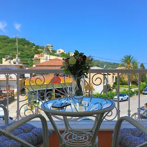 Holiday home Kassiopi Home