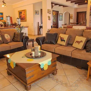 Сasa de vacaciones Emily, Soothing Experience, Perfect Getaway Gardeládes