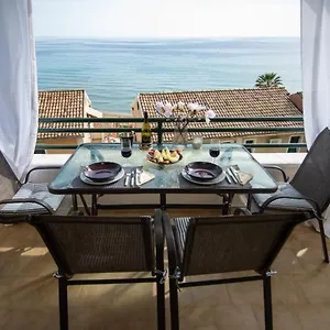 Apartment Alexandras On The Beach And Pool Apt