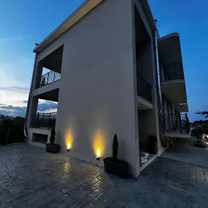 Apartament Giannel Luxury 1 *