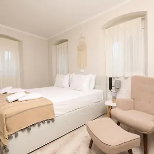 Villa F&t