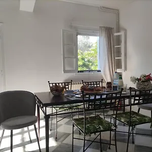Holiday home Olive Hill House